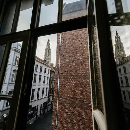 Cathedral View Apartment *